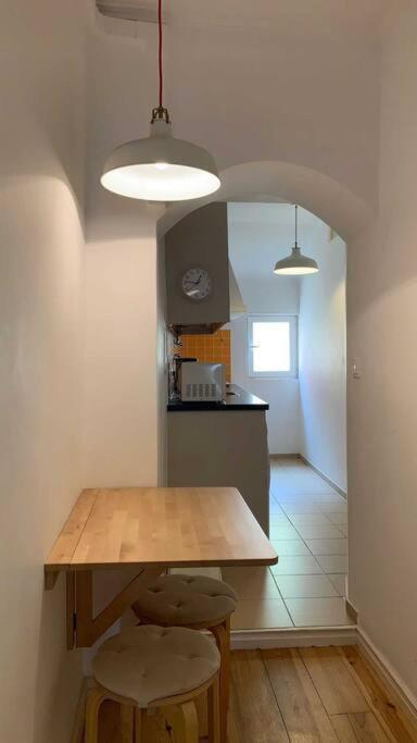 Two Bedroom In Historic Location! Close To The River Lejlighed